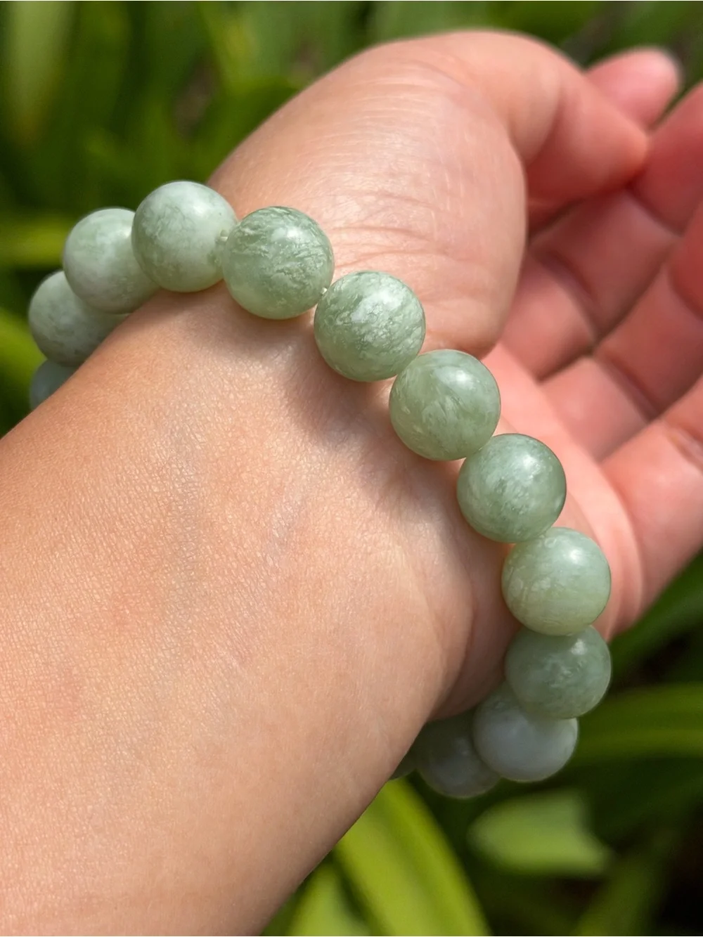 12mm Stretchable Green White Xiuyu Jade Bracelet 2250